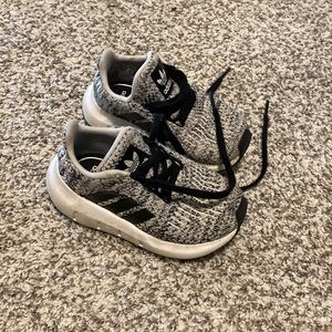 Boys Adidas Tennis Shoes